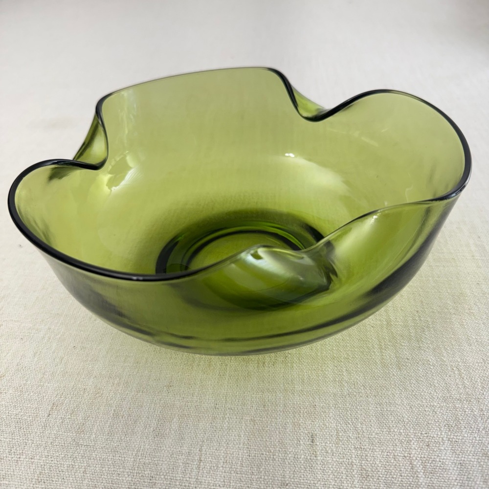 Vintage‎ Anchor Hocking Avocado Green Art Class Chip Bowl MCM 1970s 10